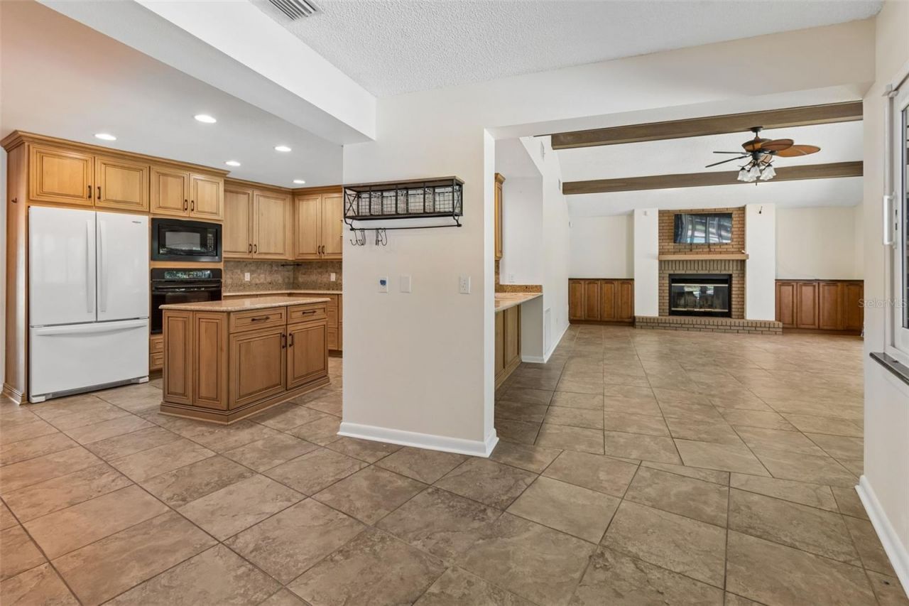 3319 Cheviot Drive, Tampa, FL 33618 Photo