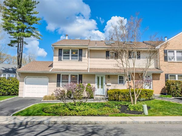 67 Manors Drive, Jericho, NY 11753