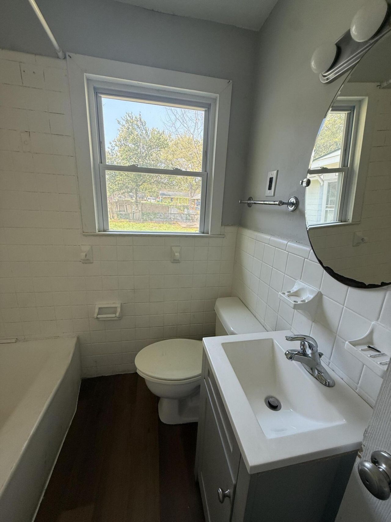 1630 Larry Street Photo 10