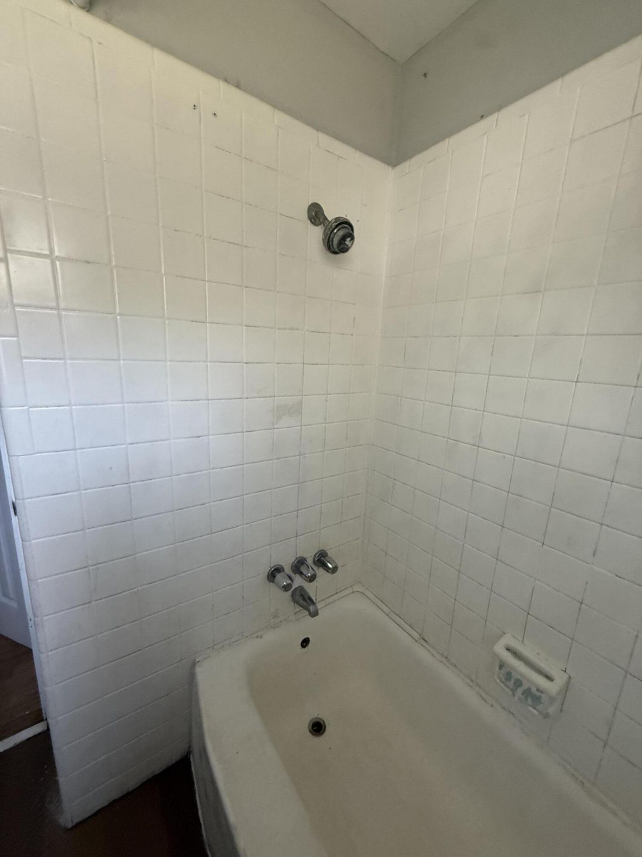 1630 Larry Street Photo 11