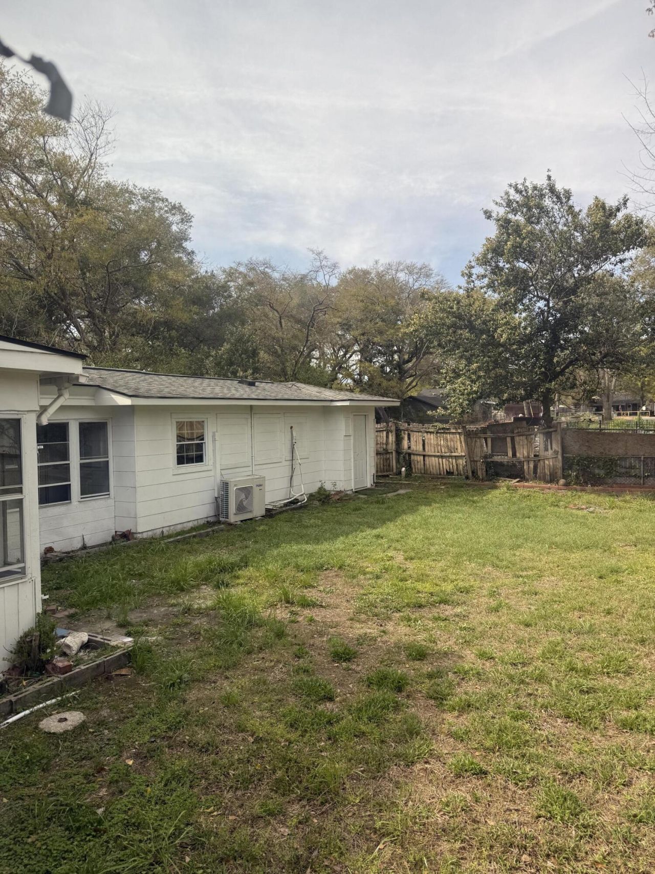 1630 Larry Street Photo 19