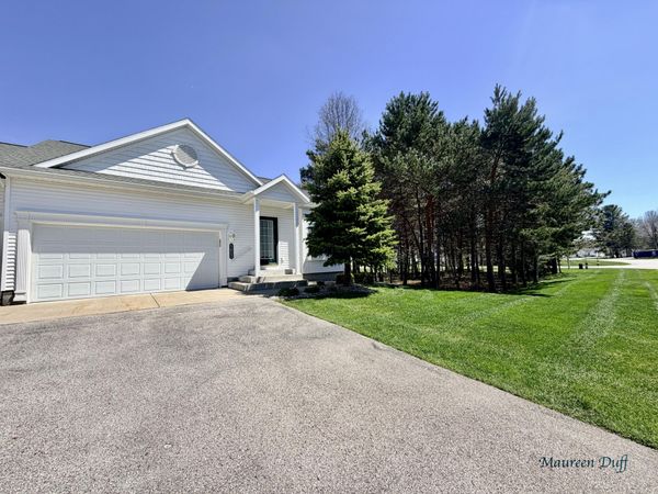 5652 Copper Sands, Unit 73, Fruitport, MI 49415