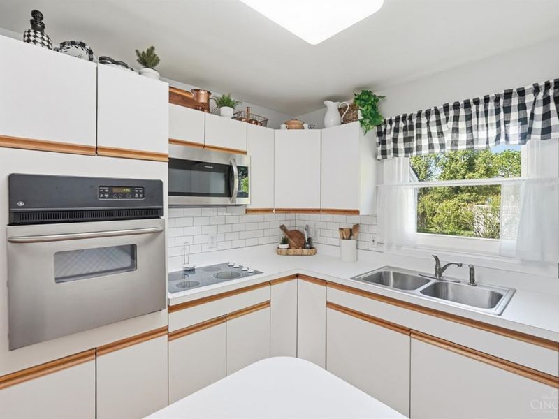 7740 Bowen Avenue, Cincinnati, OH 45255 Photo 20