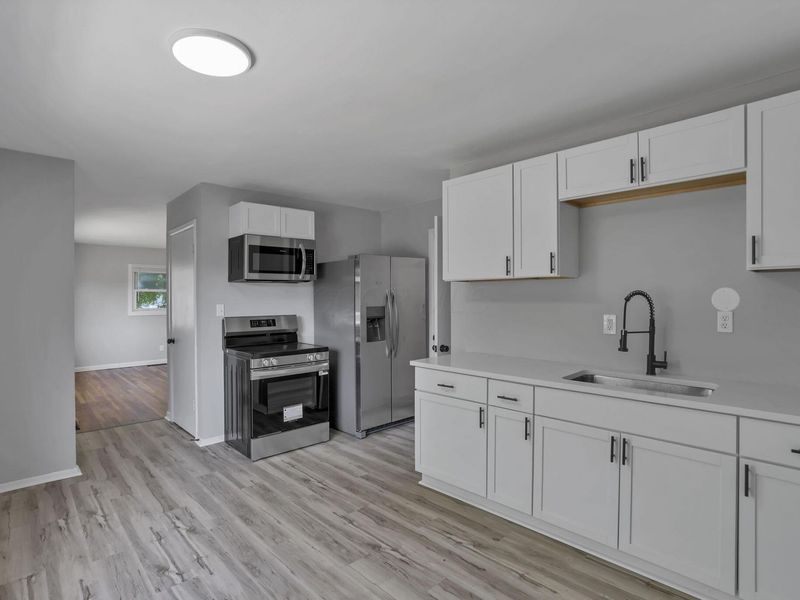 2344 Belcher Drive, Columbus, OH 43224 Photo 14