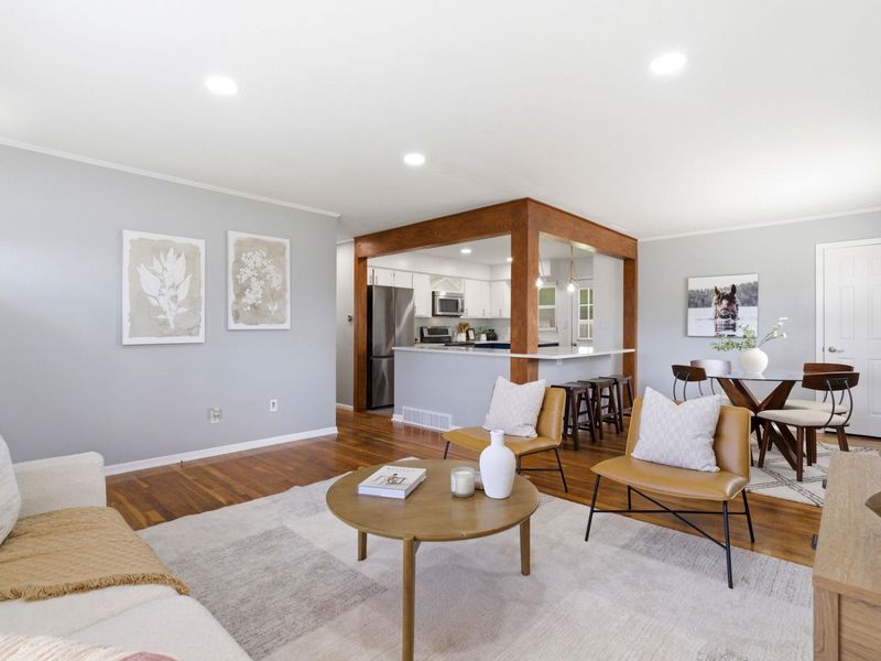 864 Kevin Drive, Columbus, OH 43224 Photo 10