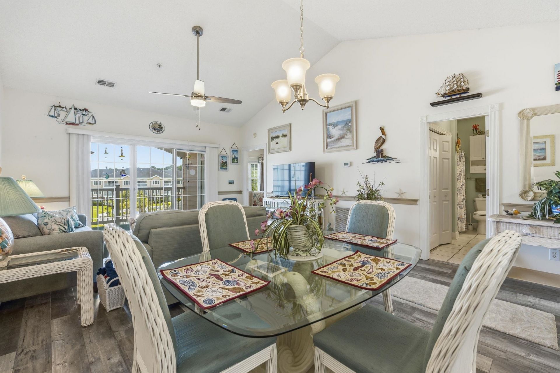 4846 Carnation Circle Photo 12