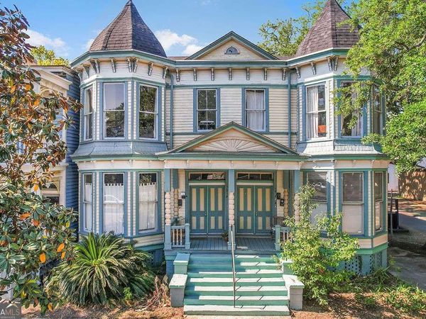 301-303 E Henry Street, Savannah, GA 31401