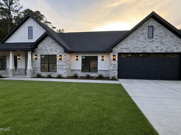 8421 Pine Cone Drive, Gautier, MS 39553