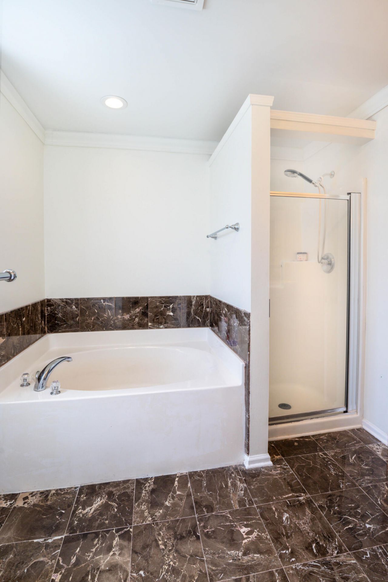 147 Red Leaf Boulevard Photo 14