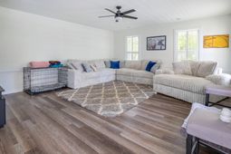 147 Red Leaf Boulevard photo 4