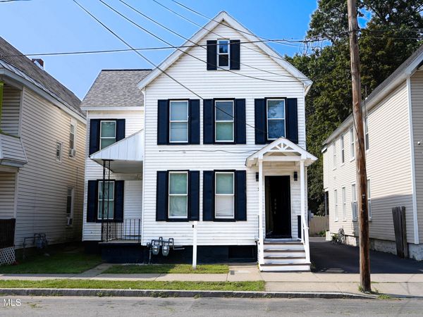 21 Grove Place, Schenectady, NY 12307