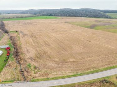 Licking Valley Road, Frazeysburg, OH 43830