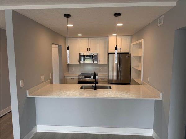 31 Plantation Drive, Unit 201, Vero Beach, FL 32966