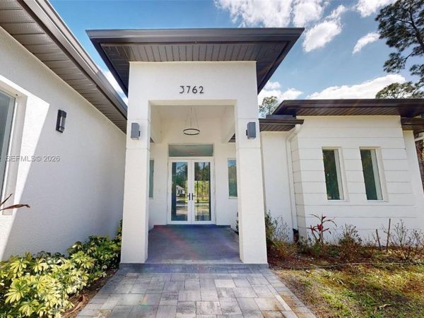 3762 32nd AVE SE , Naples, FL 34117