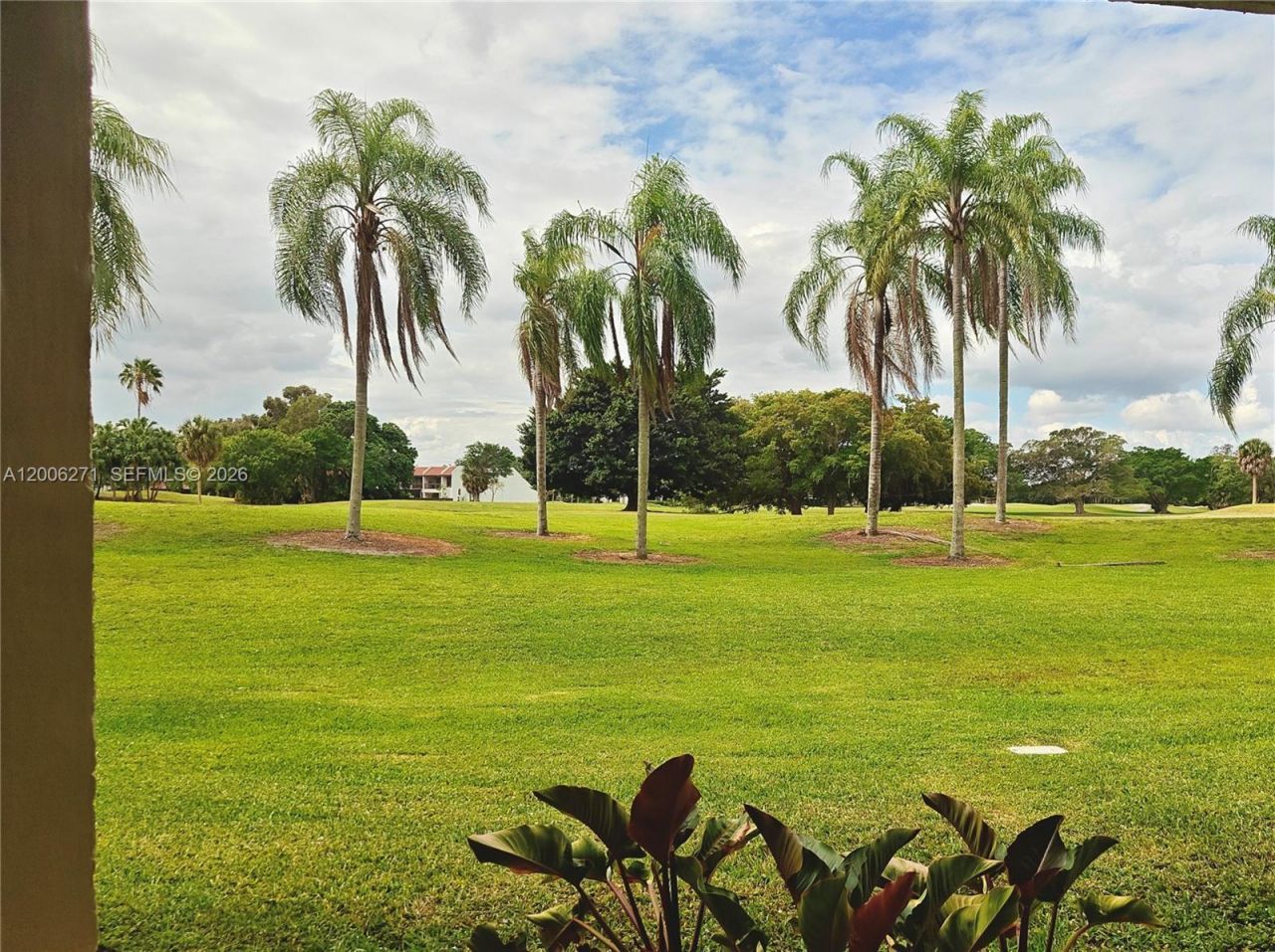 16300 Golf Club Rd, Unit 204, Weston, FL 33326 Photo