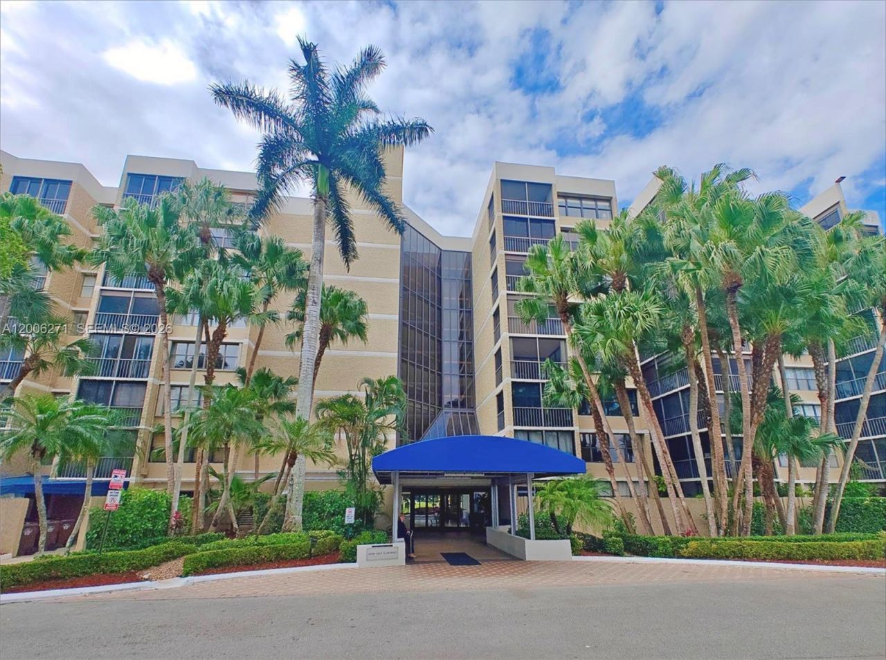 16300 Golf Club Rd, Unit 204, Weston, FL 33326 Photo