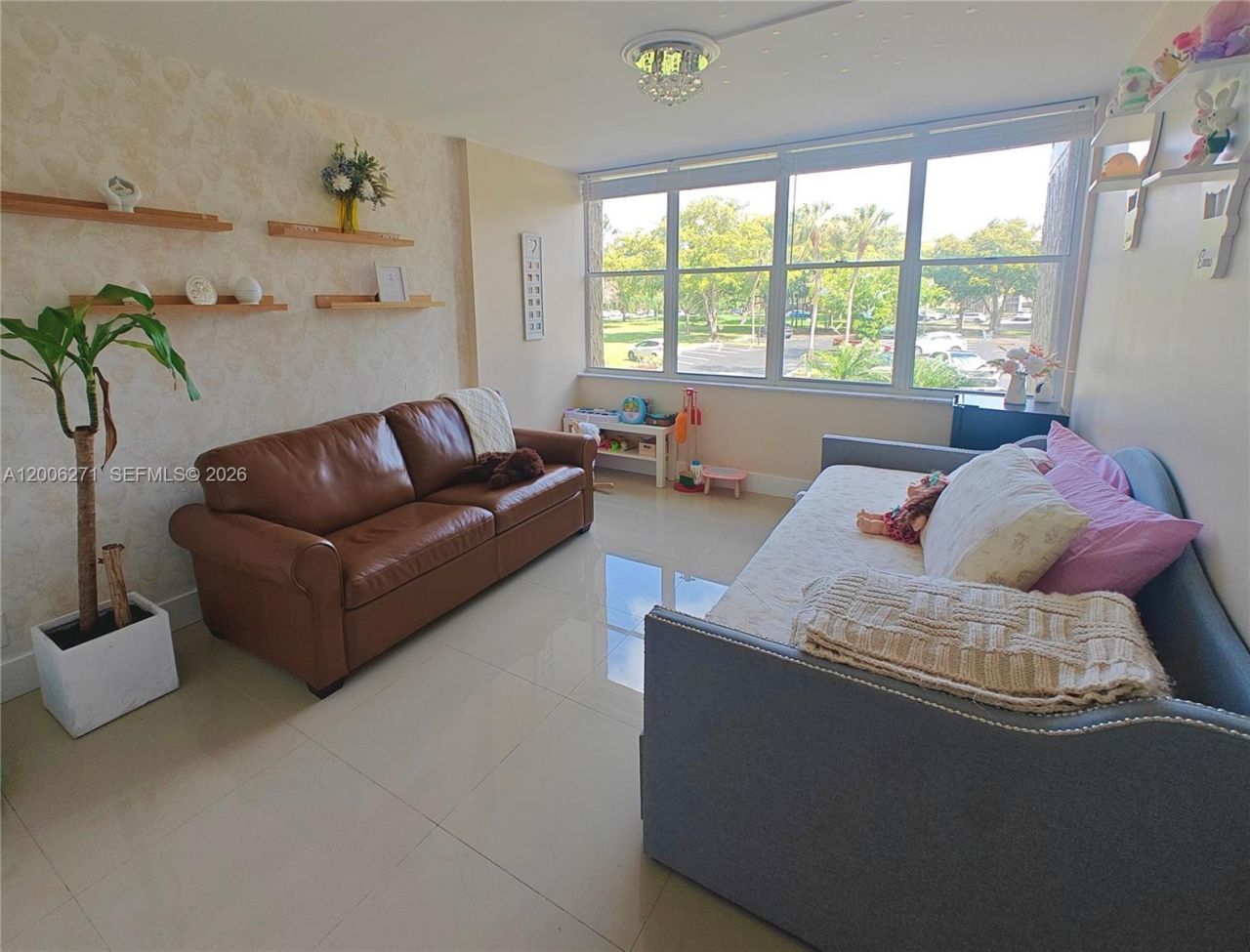 16300 Golf Club Rd, Unit 204, Weston, FL 33326 Photo