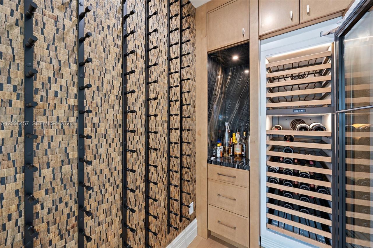 19020 Point Dr , Tequesta, FL 33469 Photo