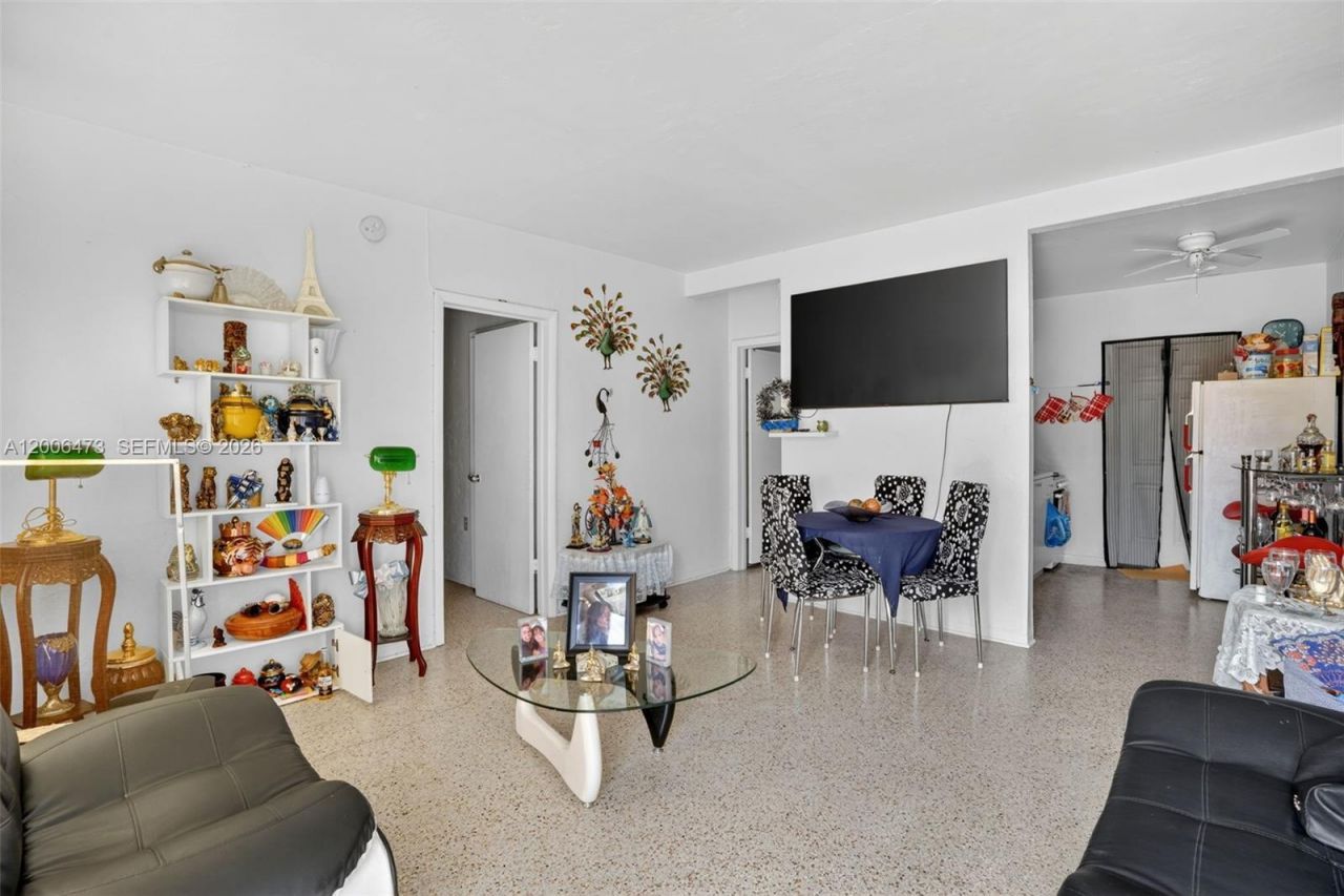 2110 NW 24th St , Miami, FL 33142 Photo