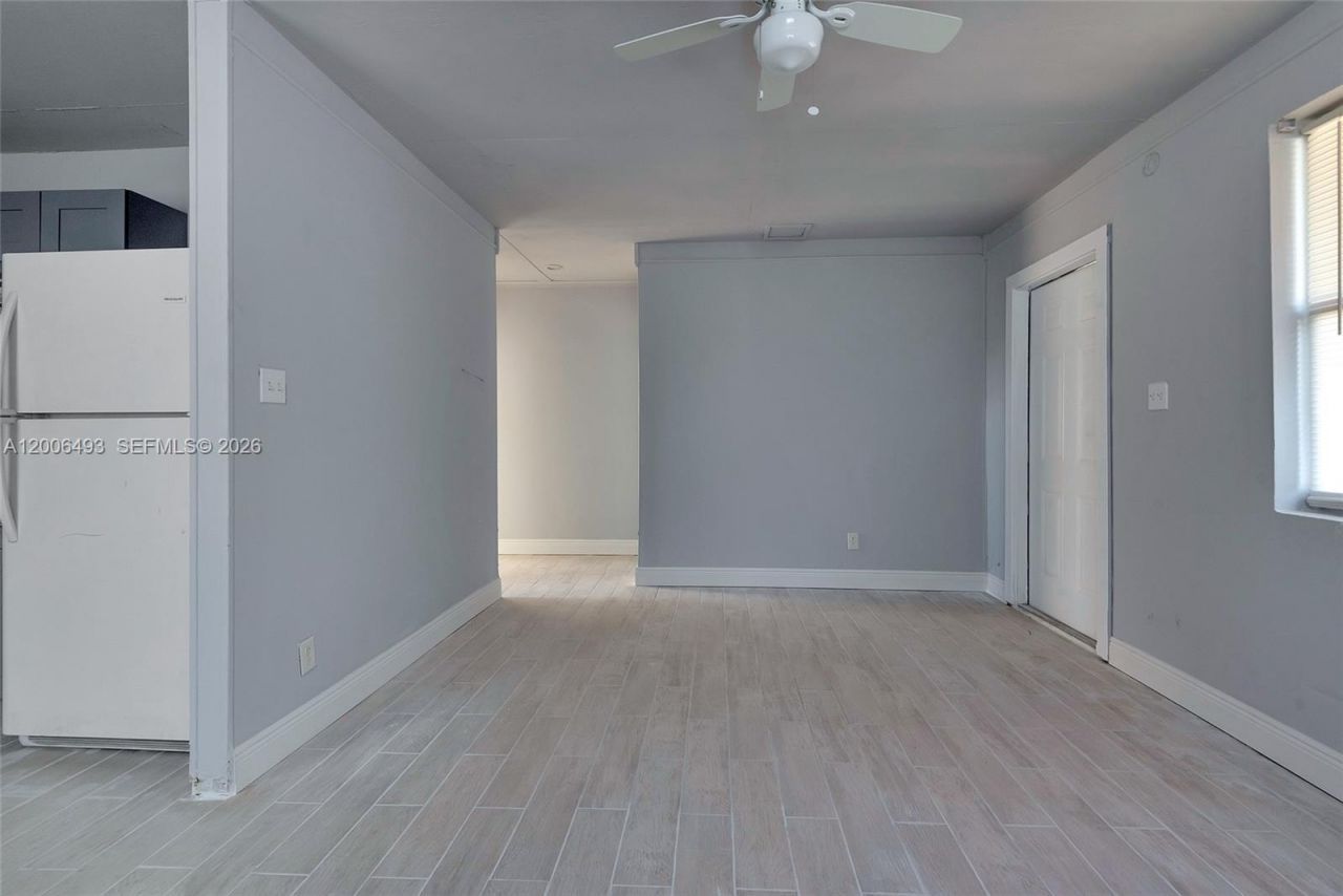 562 W 4th St , Riviera Beach, FL 33404 Photo