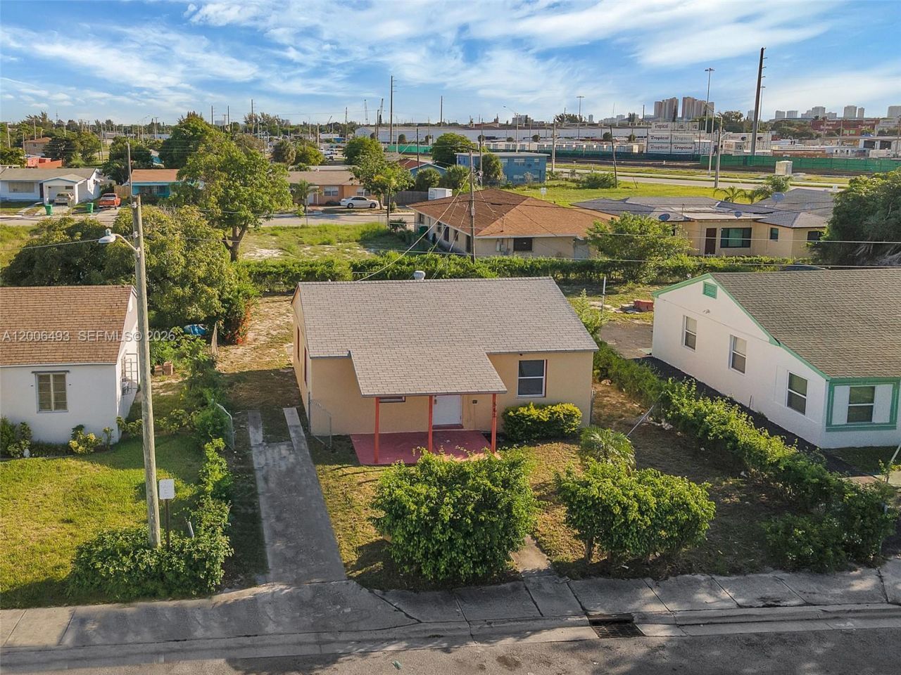 562 W 4th St , Riviera Beach, FL 33404 Photo