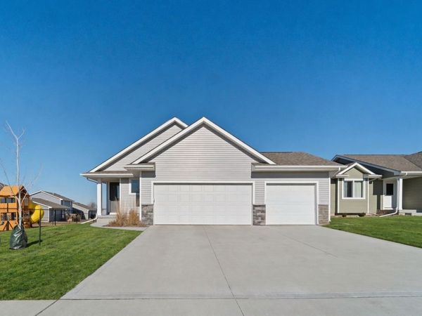 4416 NW 12th Street , Ankeny, IA 50023