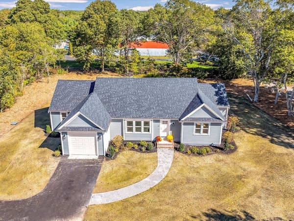 25 Percival Rd, Falmouth, MA 02536