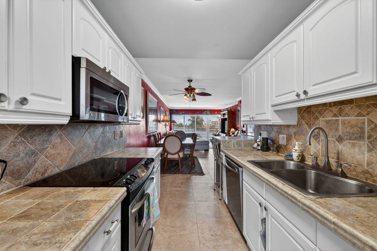 3411 Spanish Trail, Unit 418, Delray Beach, FL 33483 Photo