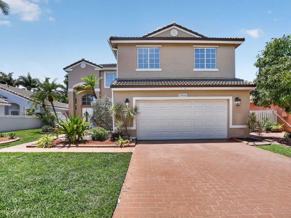 19064 NW 13th Street, Pembroke Pines, FL 33029