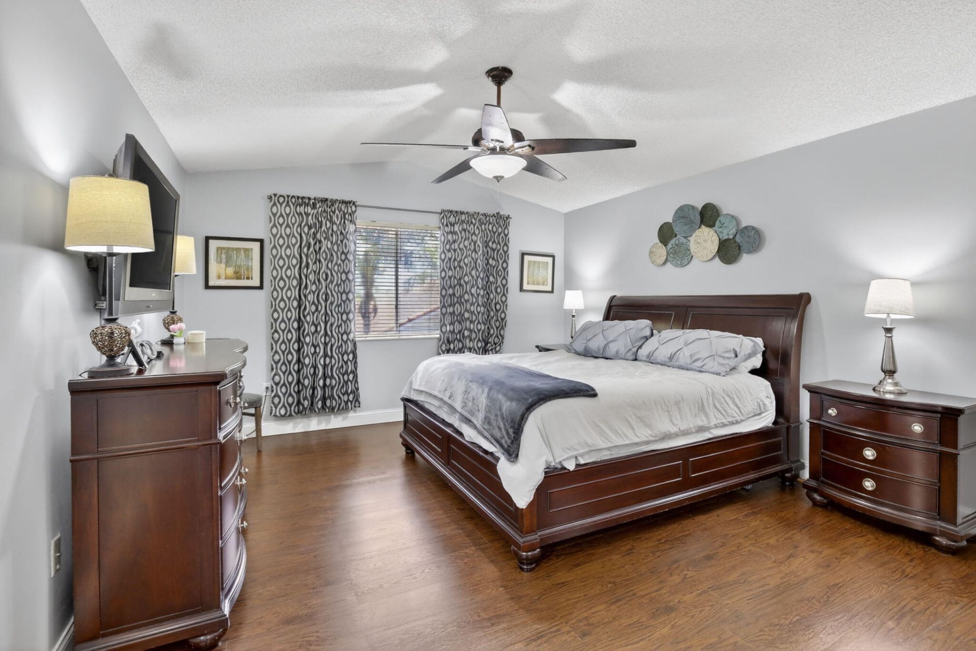 19064 NW 13th Street, Pembroke Pines, FL 33029 Photo