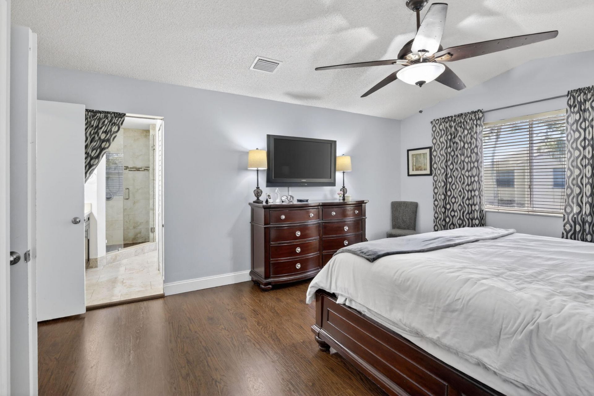 19064 NW 13th Street, Pembroke Pines, FL 33029 Photo