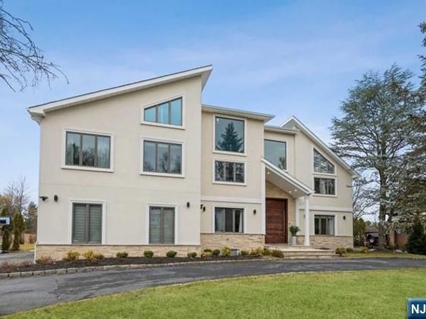 15 Fox Run, NORTH CALDWELL, NJ 07006