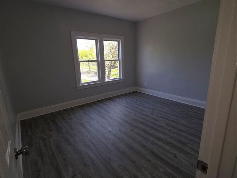 14201 Westropp Avenue , Cleveland, OH 44110 Photo 4