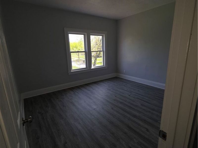 14201 Westropp Avenue , Cleveland, OH 44110 Photo 5