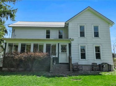 8721 Center Road , Holland, NY 14080