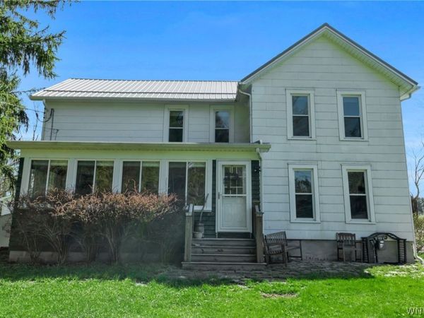 8721 Center Road , Holland, NY 14080