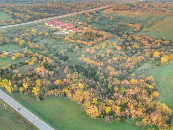 000 E 600 Road, Lecompton, KS 66050