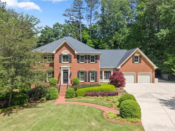 935 Ivy Falls Drive, Sandy Springs, GA 30328