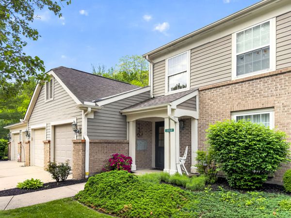 2112 Clareglen Drive, Unit 202, Crescent Springs, KY 41017