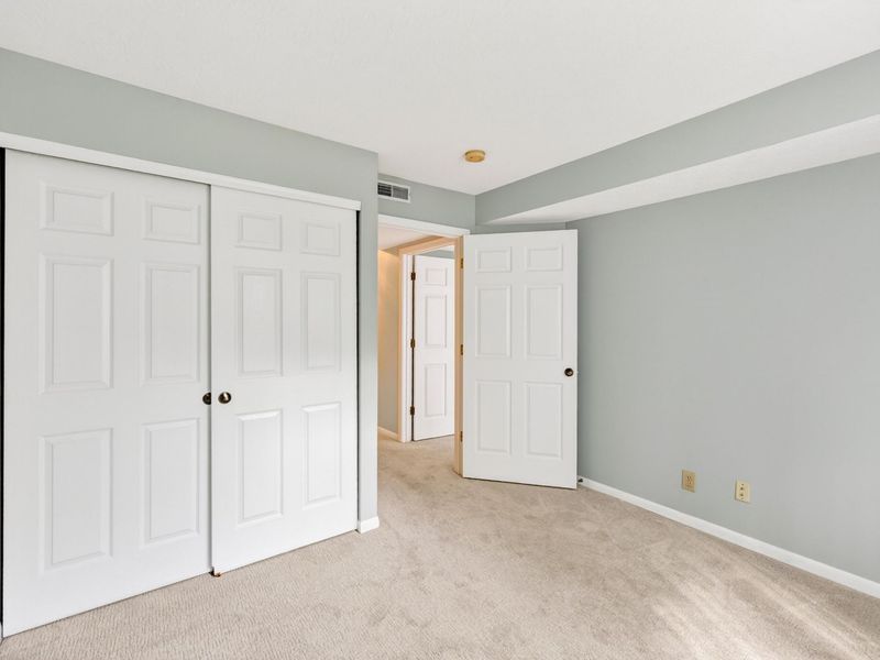 2112 Clareglen Drive, Unit 202, Crescent Springs, KY 41017 Photo 24