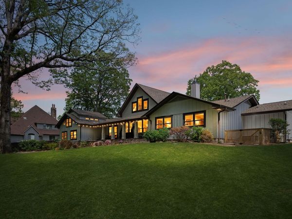 4504 Chestnut Avenue, Signal Mountain, TN 37377