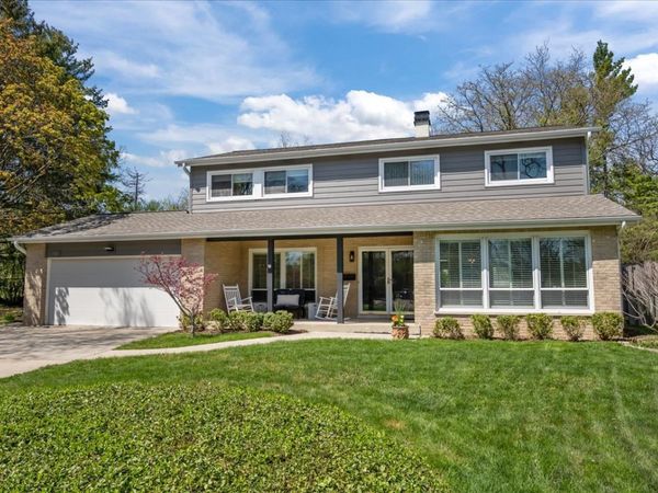 943 Marvell Lane , Highland Park, IL 60035