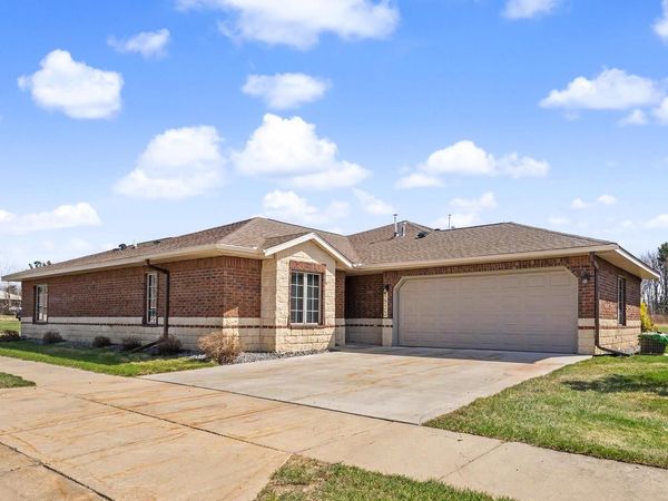 1933 LILAC LANE, Unit 16  H, Stevens Point, WI 54482