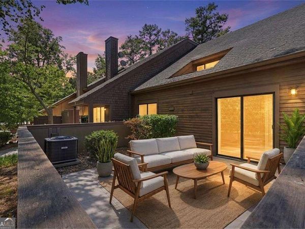 9 Willowick Drive, Lithonia, GA 30038