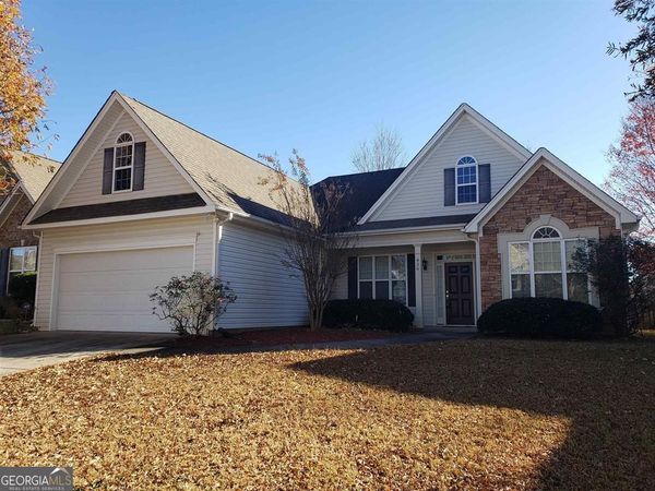 426 Stillwood Drive, Newnan, GA 30265