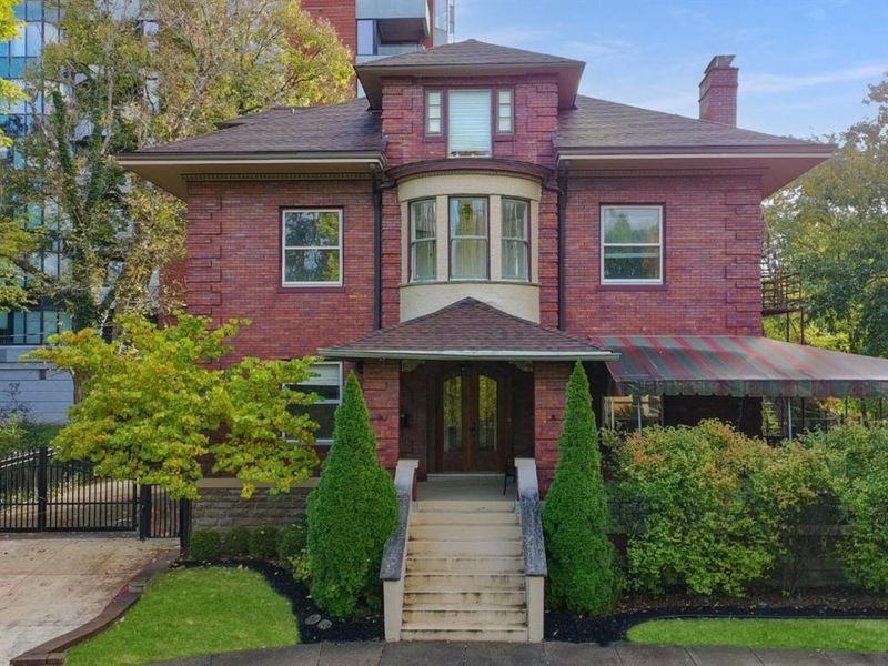 2100 St James Avenue, Cincinnati, OH 45206 Photo 1