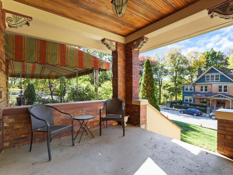 2100 St James Avenue, Cincinnati, OH 45206 Photo 4