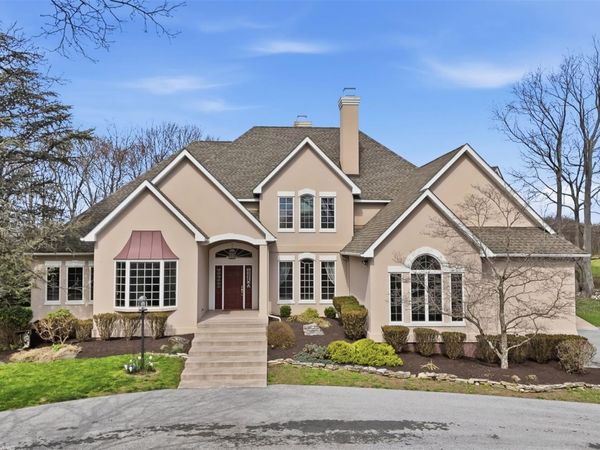 17 Forrest Way , Poughkeepsie, NY 12603