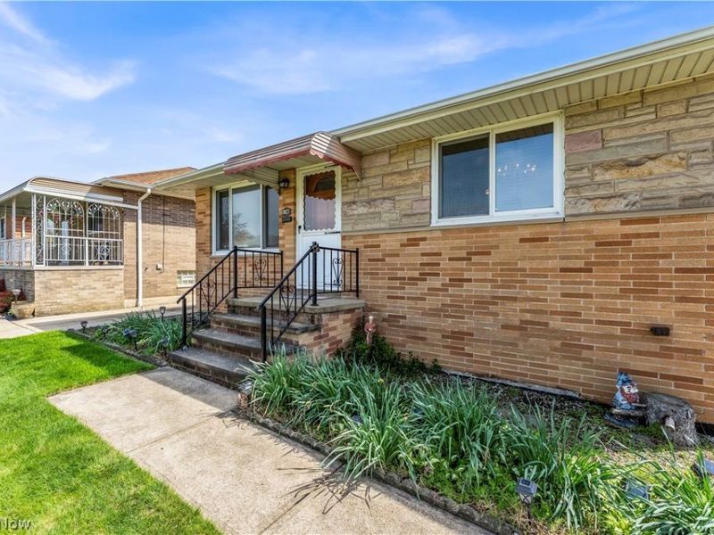 3023 Norris Avenue, Parma, OH 44134 Photo 2