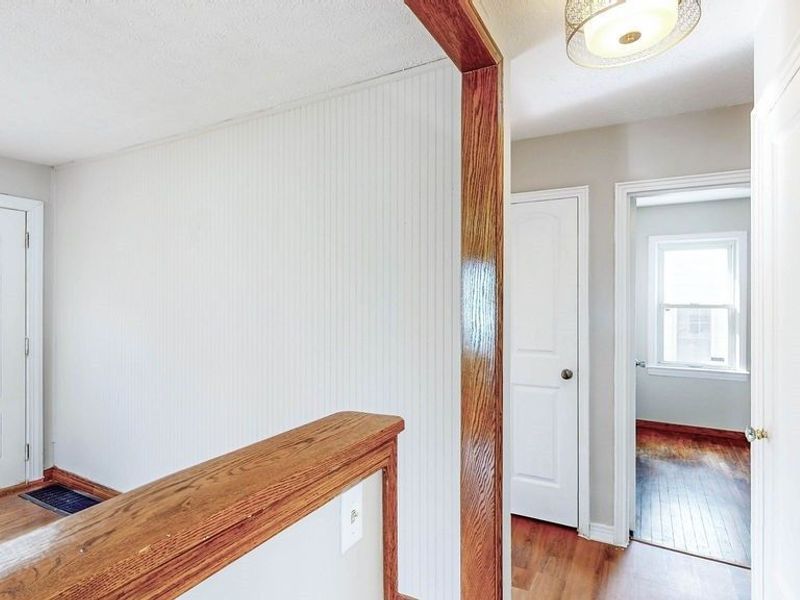 1708 Highview Avenue , Akron, OH 44301 Photo 17